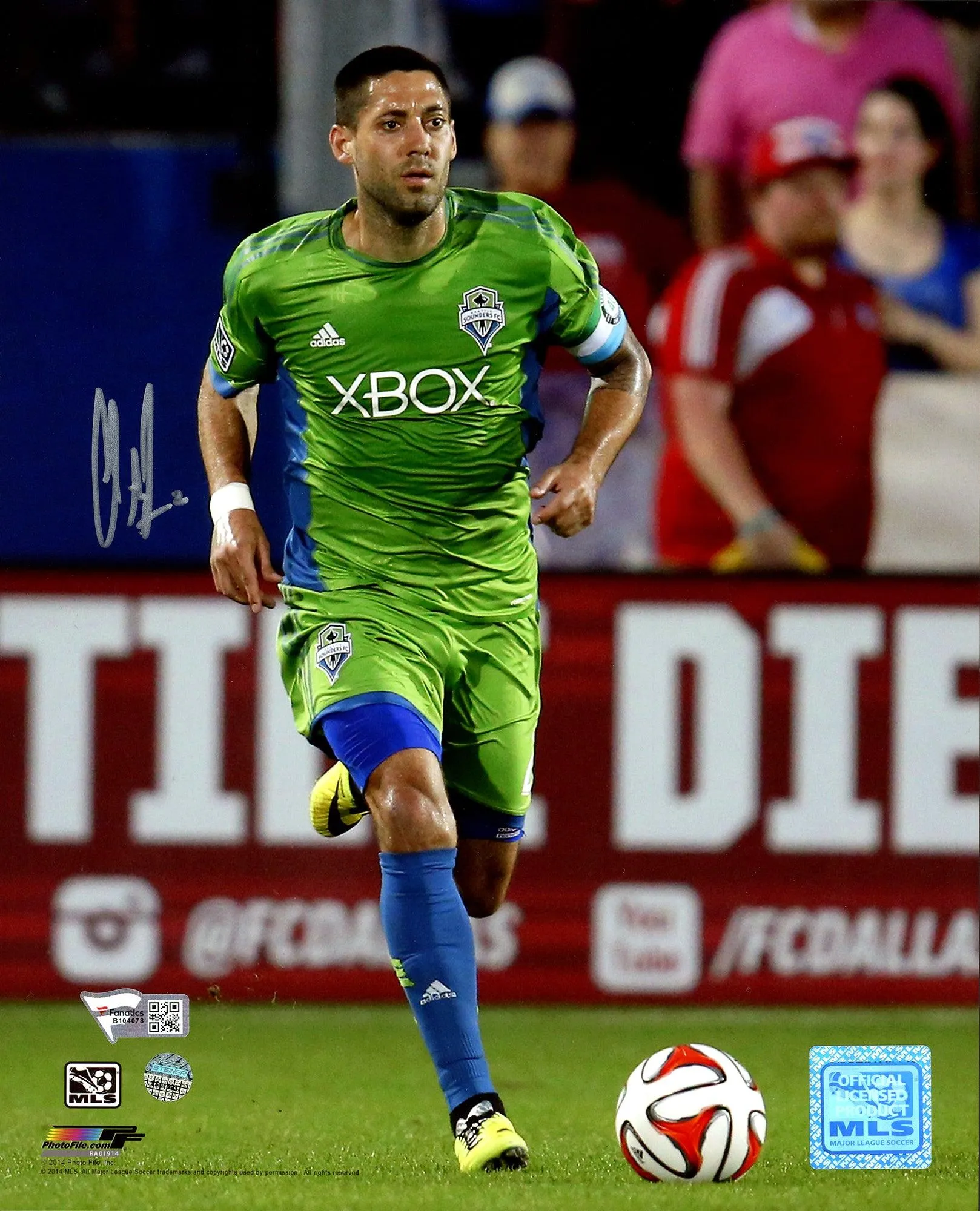 Clint Dempsey Autographed 8x10 Photo Seattle Sounders Fanatics Holo Stock #194783