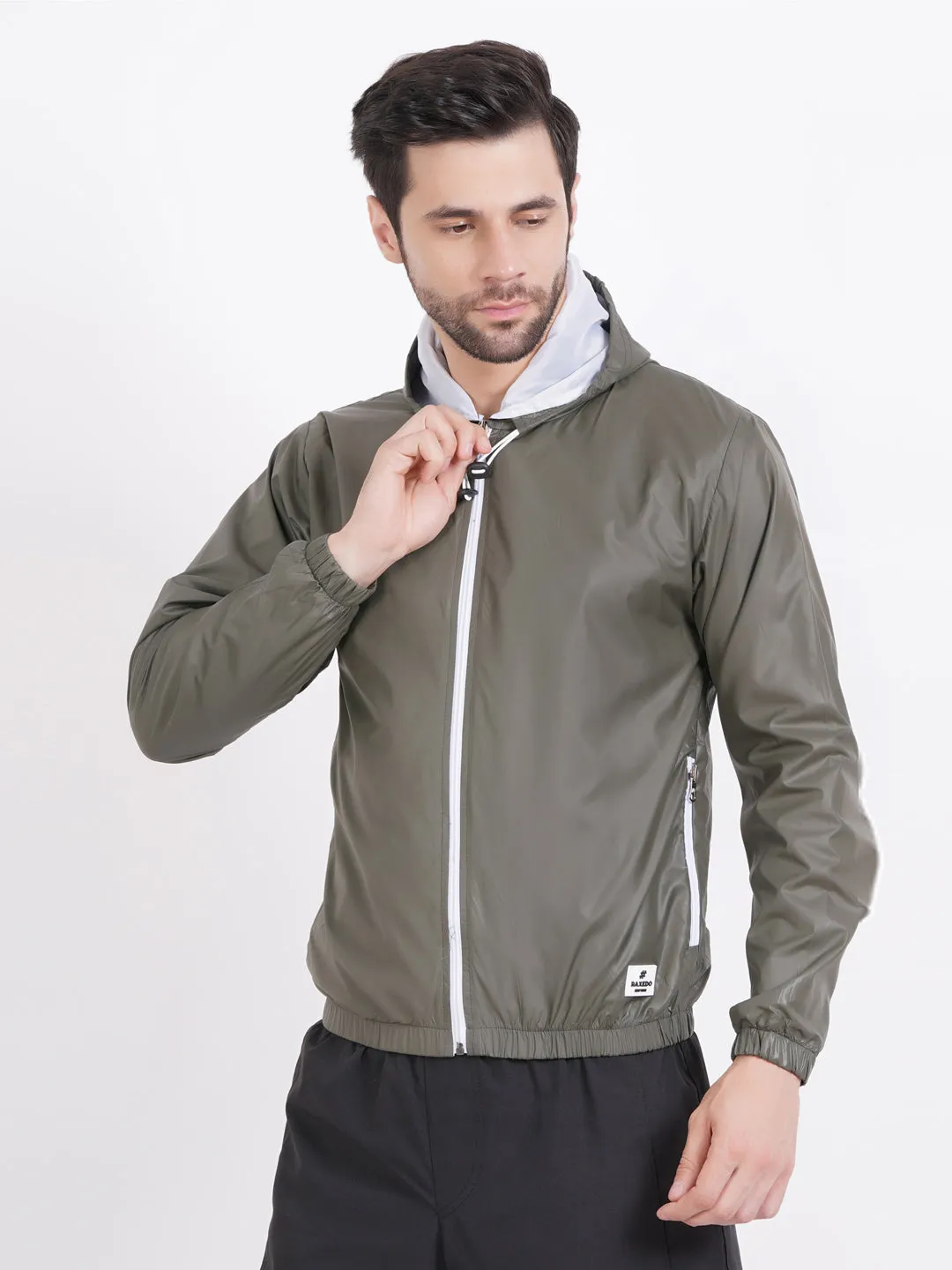 Lightweight Jacket for Men and Women - Unisex Jacket with Pouch Pocket