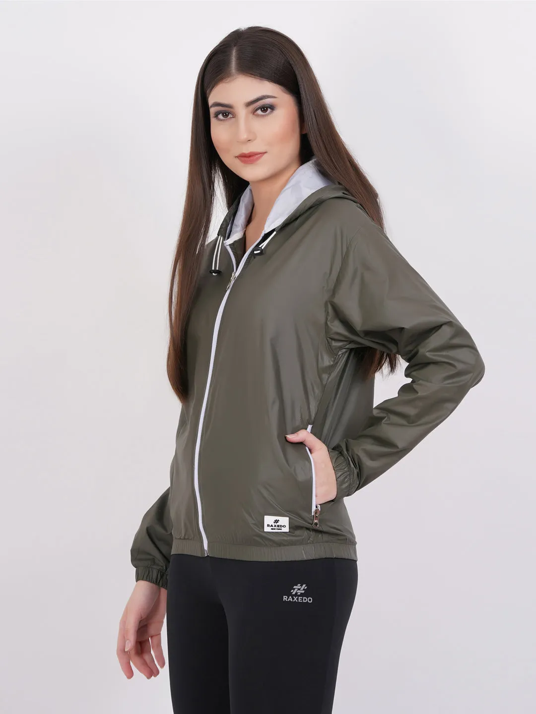 Lightweight Jacket for Men and Women - Unisex Jacket with Pouch Pocket