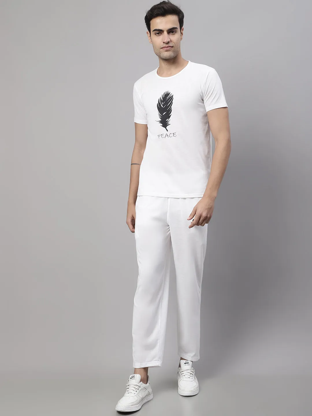 Vimal Jonney White Cotton Printed Co-ord Set Tracksuit For Men(Zip On 1 Side Pocket)